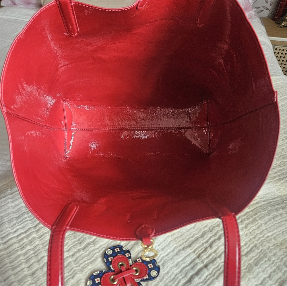 Lauren Ralph Lauren Reversible Navy and Red Patterned Tote - Picture 4 of 4
